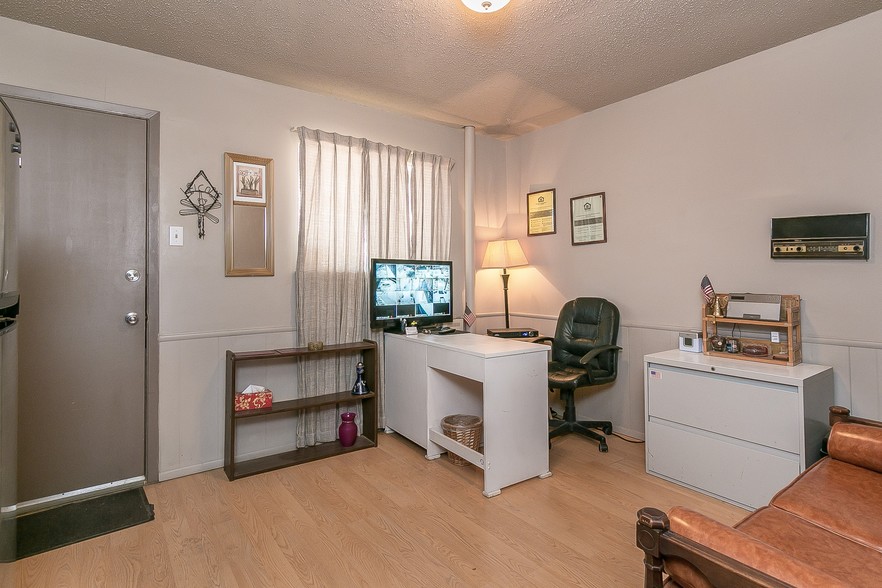 More Photos Of 1031 N Sumner St, Pampa Apartments For Sale