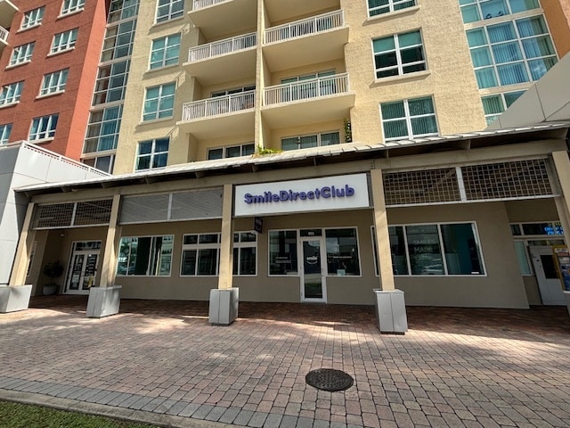 More Photos Of 2001 Biscayne Blvd, Miami Apartments For Lease