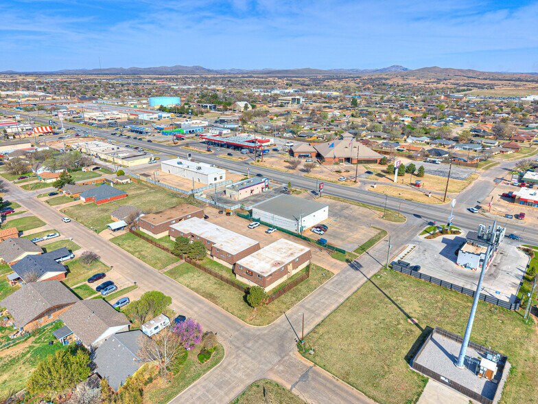 More Photos Of 6401 NW Oak Ave, Lawton Apartments For Sale