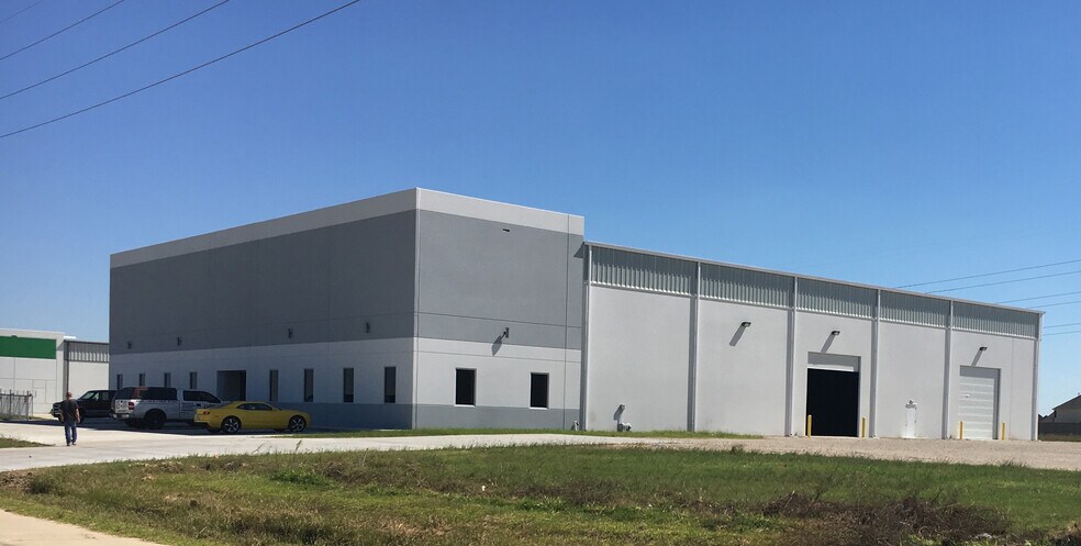 Primary Photo Of 23563 Clay Rd, Katy Warehouse For Lease