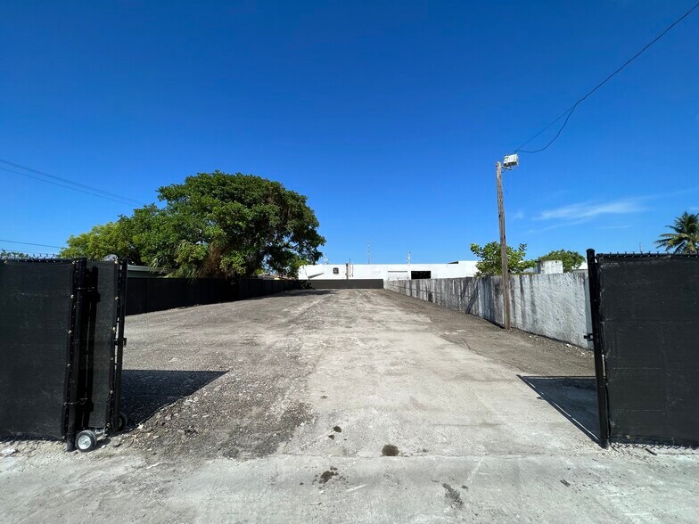 More Photos Of 224 NW 2nd Ave, Hallandale Beach Land For Lease
