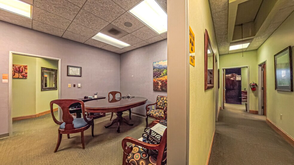 More Photos Of 7901 SW 45th Ave, Amarillo Office For Lease