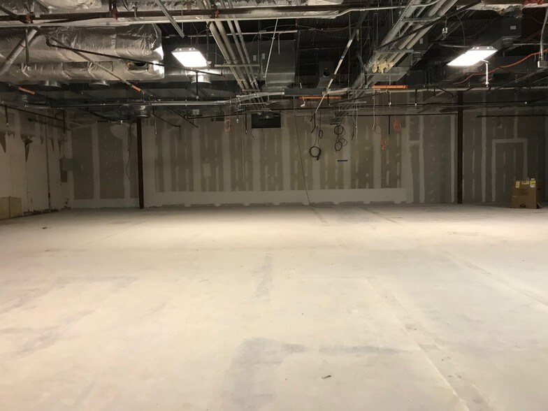 More Photos Of 6855 Deerpath Rd, Elkridge Office For Lease