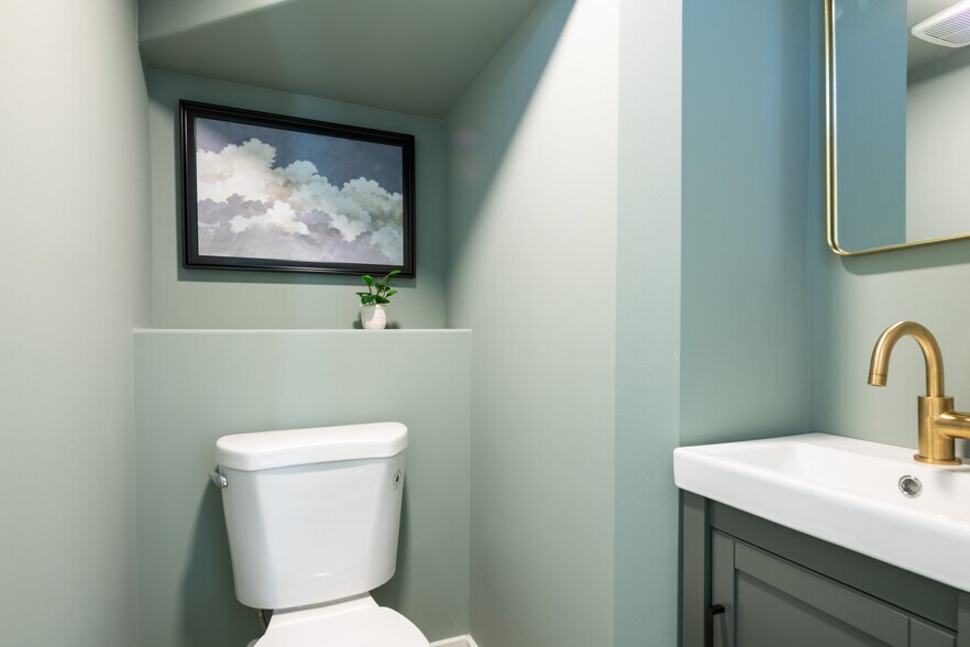 More Photos Of , Atlanta Multifamily For Sale