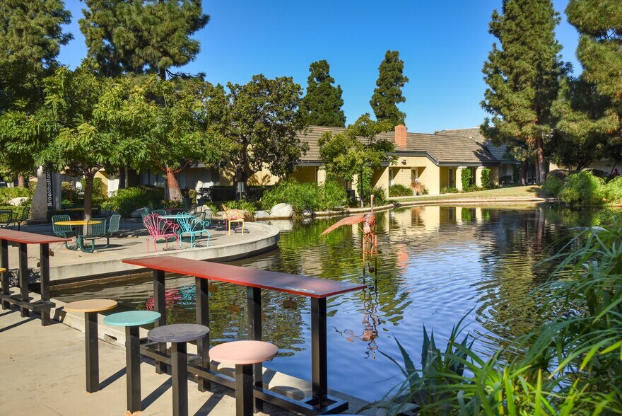 More Photos Of 1522 Brookhollow Dr, Santa Ana Office For Lease