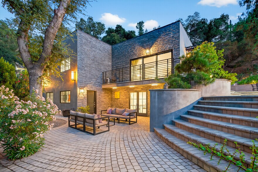 More Photos Of , Tujunga Multifamily For Sale