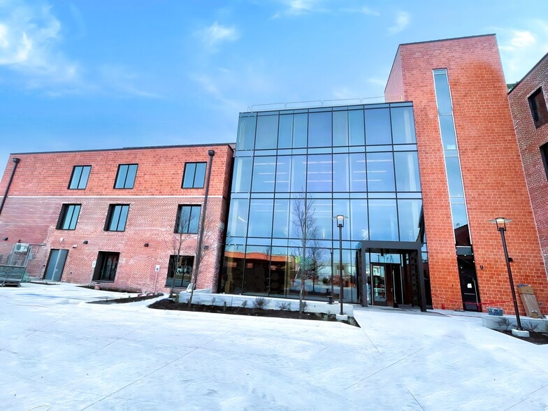 Primary Photo Of 1305 E Houston St, San Antonio Office For Lease