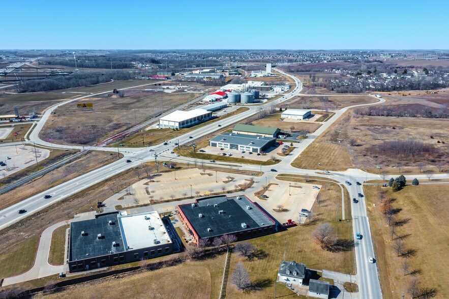 More Photos Of 2301 Jones Blvd, Coralville Medical For Lease