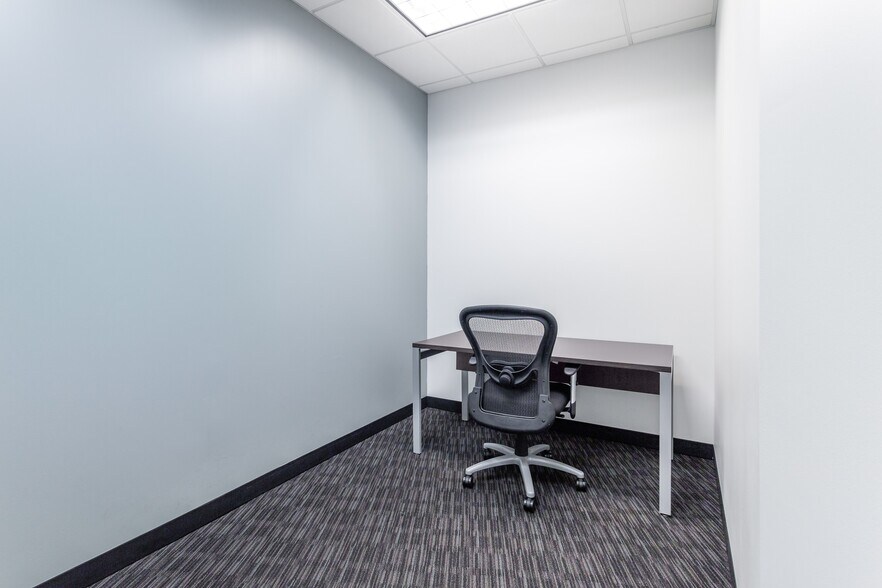 More Photos Of 1000 Highland Colony Pky, Ridgeland Coworking Space