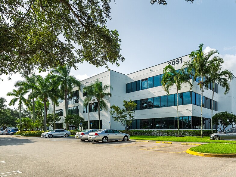 More Photos Of 2051 Dr Martin Luther King Jr Blvd, Riviera Beach Office For Sale