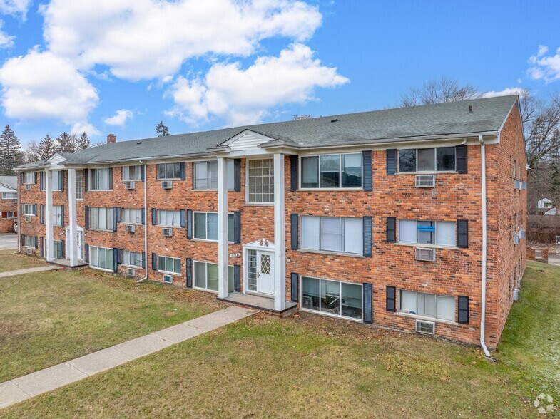 More Photos Of 18045-18123 Lahser Rd, Detroit Apartments For Sale