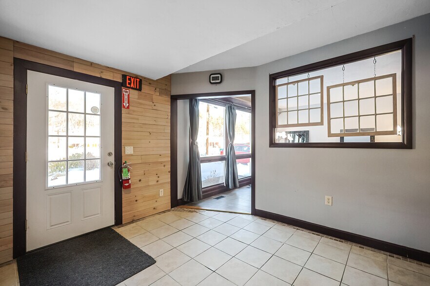 More Photos Of 338 Church St, Whitinsville Medical For Sale