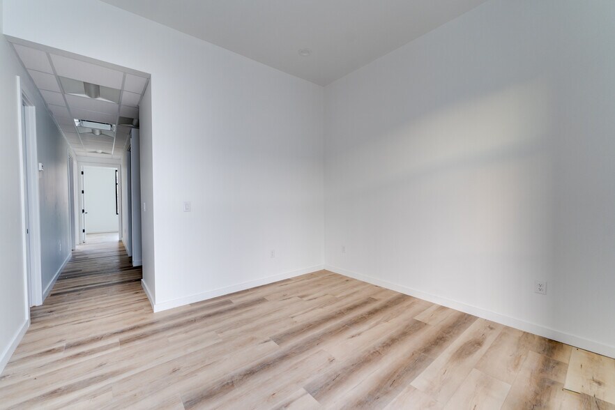 More Photos Of 23406 Kingsland Blvd, Katy Loft Creative Space For Sale