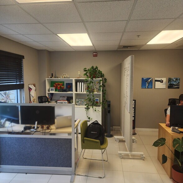 More Photos Of 11251 NW 20th St, Miami Showroom For Lease
