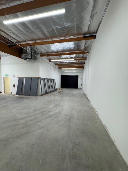 More Photos Of 6724-6758 Eton Ave, Canoga Park Warehouse For Lease