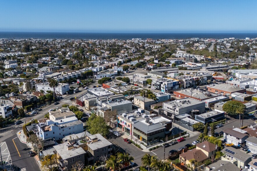 More Photos Of 513 Boccaccio Ave, Venice Office For Lease