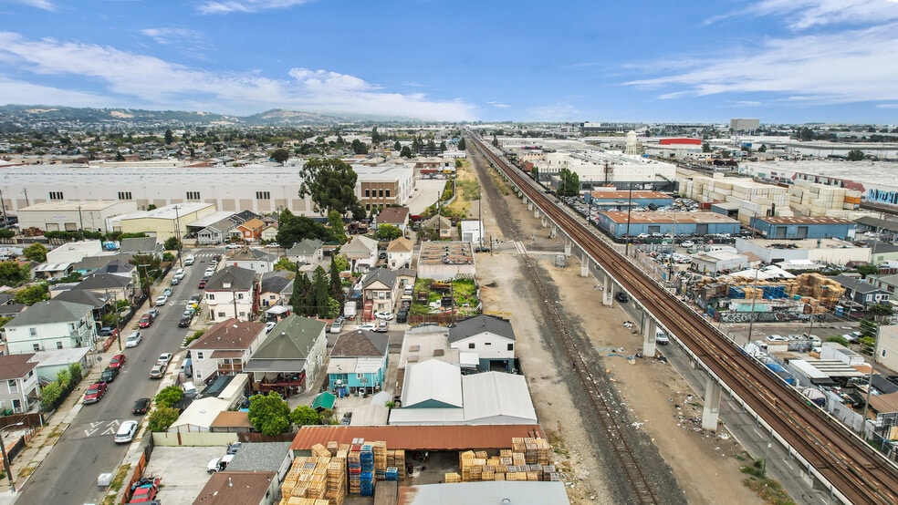 More Photos Of 909 53rd Ave, Oakland Warehouse For Sale
