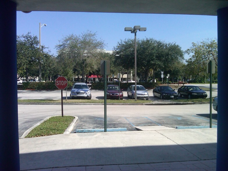 More Photos Of 1704-1726 N University Dr, Coral Springs Medical For Lease