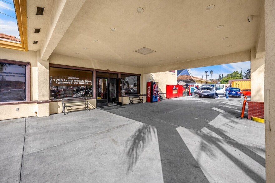 More Photos Of 11709 Long Beach Blvd, Lynwood Auto Dealership For Sale