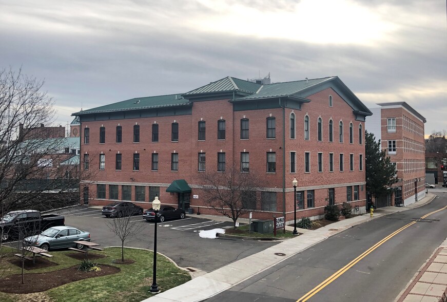 More Photos Of 16-18 Ann St, Norwalk Loft Creative Space For Lease