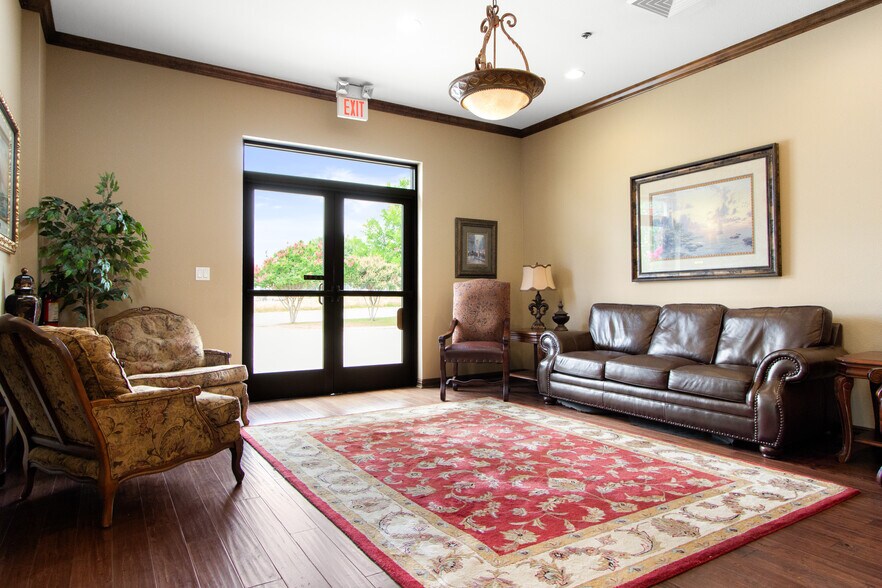 More Photos Of 301 S Watters Rd, Allen Office For Lease