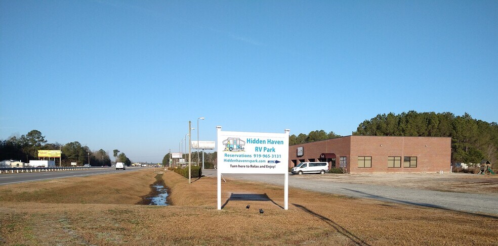 More Photos Of 8 E Kegan Ln, Selma Multifamily For Sale