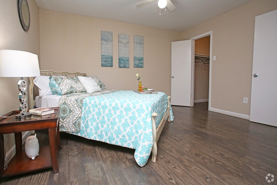 More Photos Of 801 S Allen Genoa Rd, South Houston Apartments For Sale