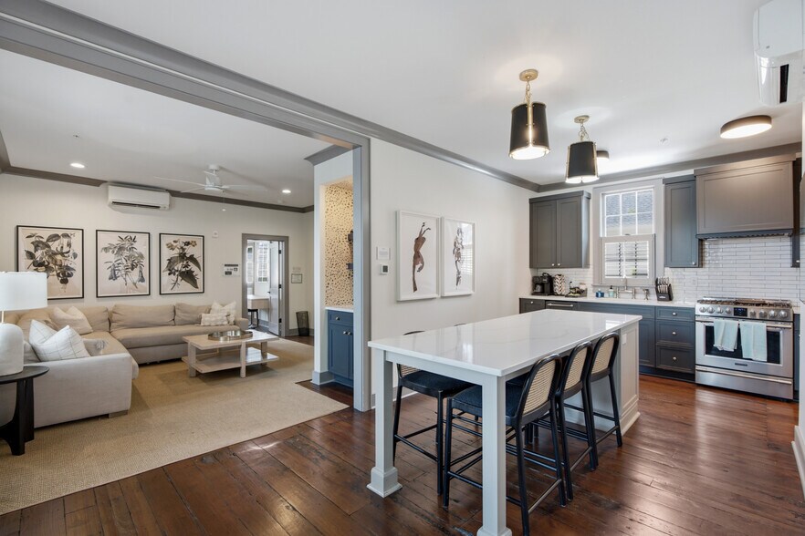 More Photos Of 207 Rutledge Ave, Charleston Storefront Retail Residential For Sale