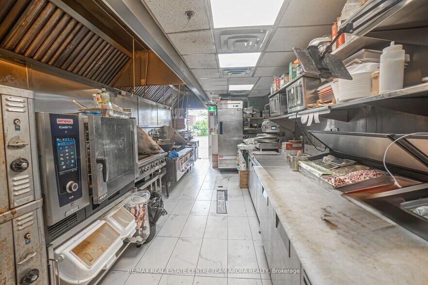 More Photos Of 2980 Drew Rd, Mississauga Storefront Retail Office For Lease