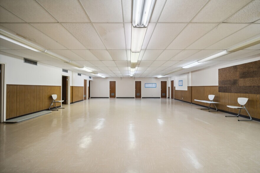 More Photos Of 1203 S Columbia Ave, Tulsa Religious Facility For Sale
