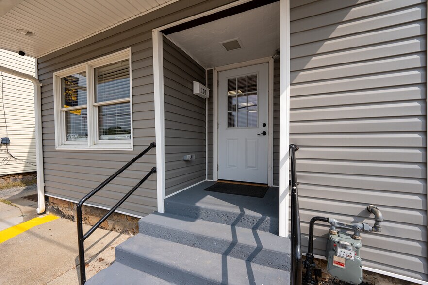 More Photos Of 106 E 1st Ave, Derry Freestanding For Sale