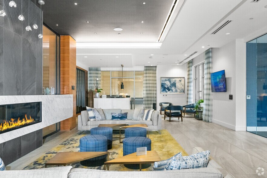 More Photos Of 3400 S Clark St, Arlington Apartments For Lease