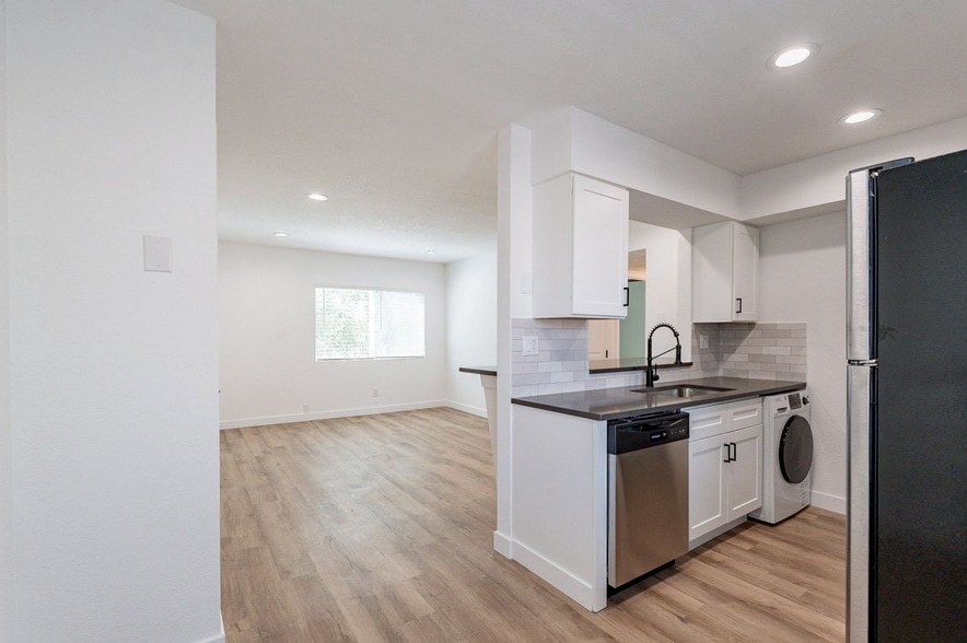 More Photos Of 806 E 10th St, Tucson Multifamily For Sale