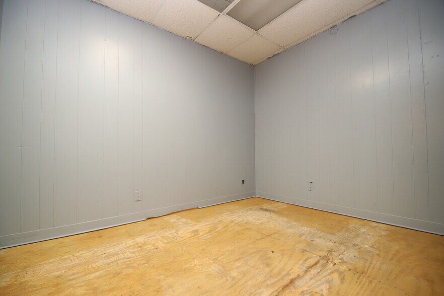 More Photos Of 504 E Depot St, Lagrange Lodge Meeting Hall For Sale