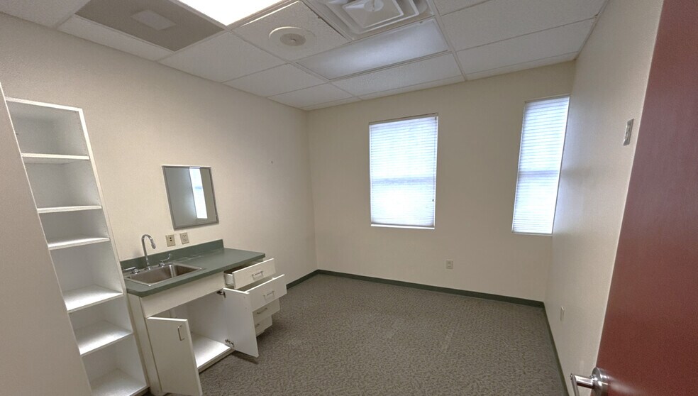 More Photos Of 24 Hidden Ravines Dr, Powell Medical For Sale