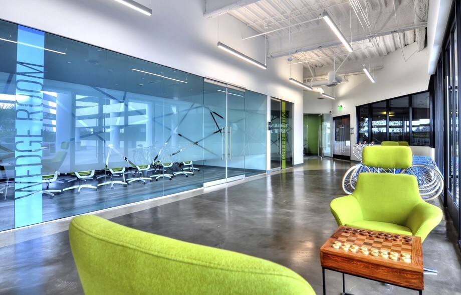 More Photos Of 1230 Rosecrans Ave, Manhattan Beach Office For Lease