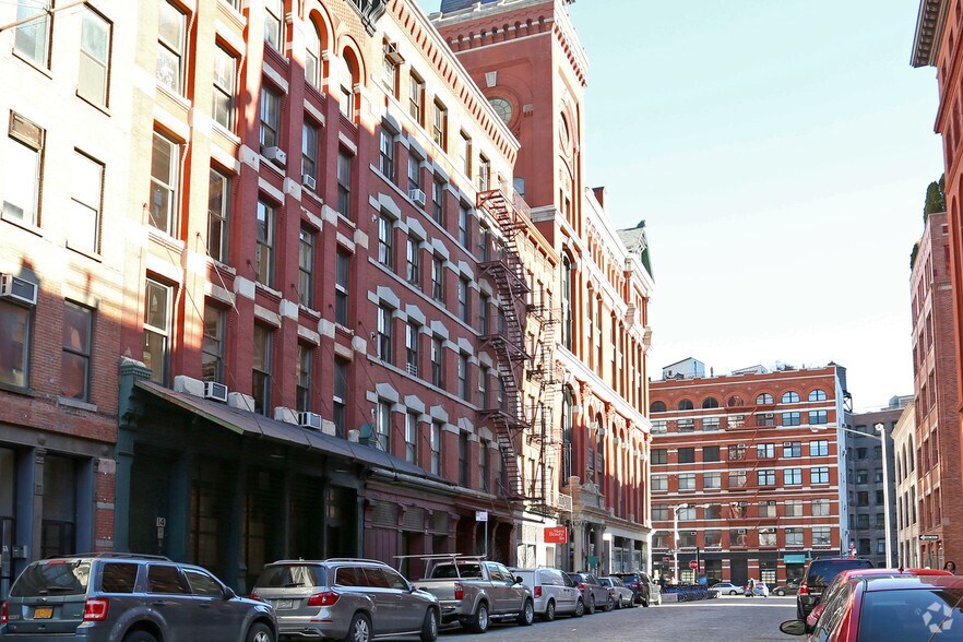 More Photos Of 10 Harrison St, New York Loft Creative Space For Lease