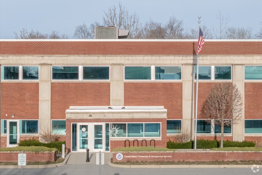 More Photos Of 1543 Atwood Ave, Johnston Office For Sale