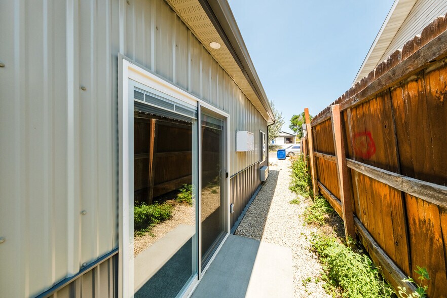 More Photos Of 744 E Loucks St, Sheridan Apartments For Sale