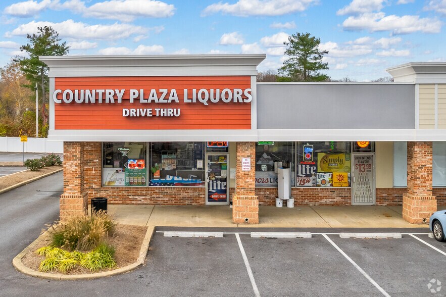 More Photos Of 10068-10120 Southern Maryland Blvd, Dunkirk Unknown For Lease