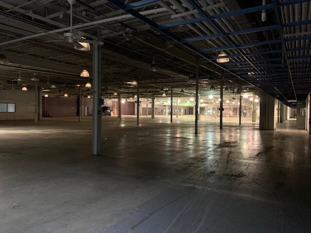 More Photos Of 458 Whitfield St, Fayetteville Manufacturing For Sale