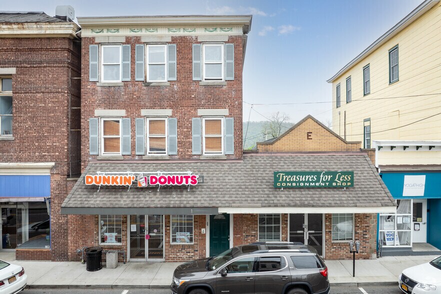 More Photos Of 310 Main St, Highland Falls Fast Food For Lease