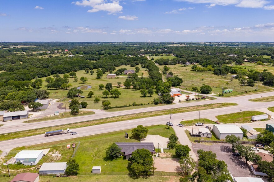 More Photos Of 5236 US-67 Hwy, Alvarado Freestanding For Sale