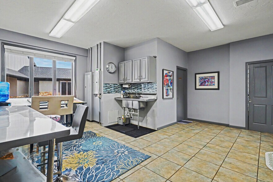 More Photos Of 7291 Stone Rd, Medina Office For Sale
