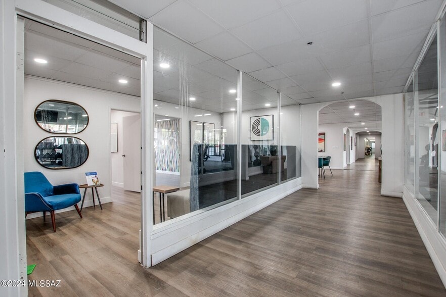 More Photos Of 425 W Paseo Redondo, Tucson Apartments For Sale