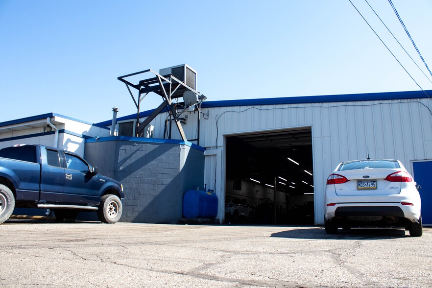 Primary Photo Of 1625 Commerce St, Wellsburg Auto Dealership For Sale