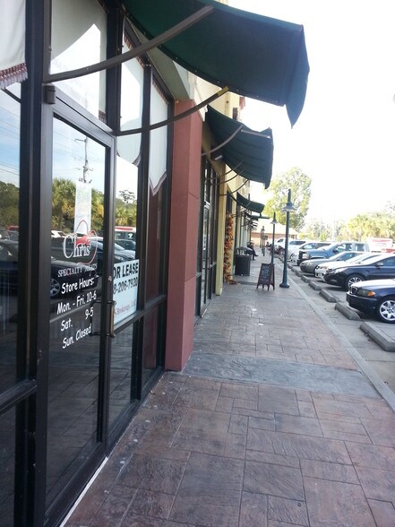 More Photos Of 18564 Magnolia Bridge Rd, Greenwell Springs General Retail For Lease