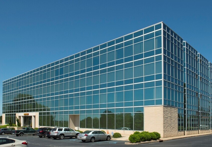 Primary Photo Of 101 N Pine St, Spartanburg Office For Lease