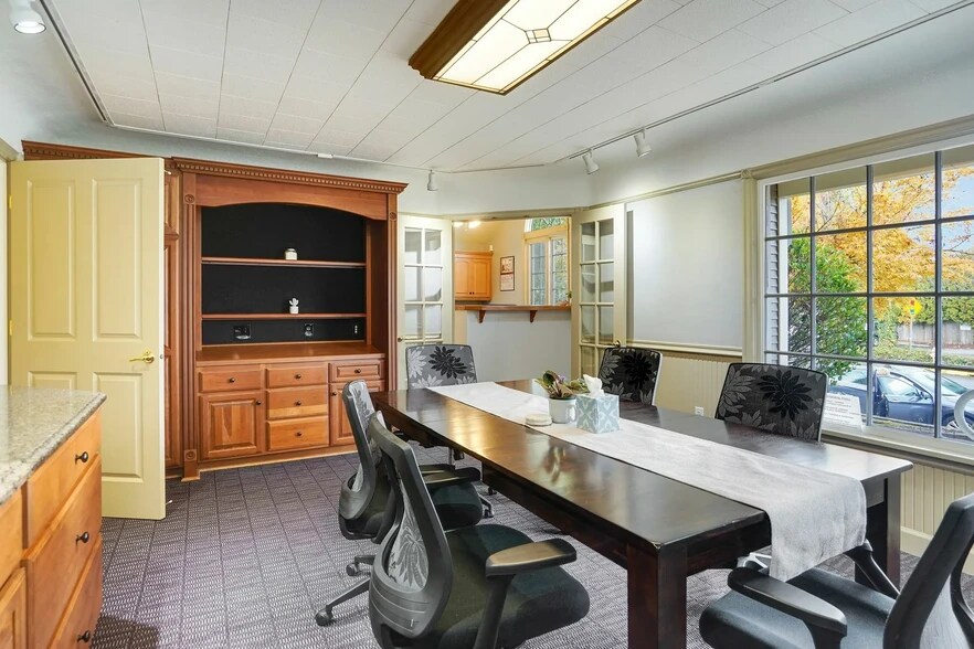 More Photos Of 1230 Fairview Ave SE, Salem Office For Sale