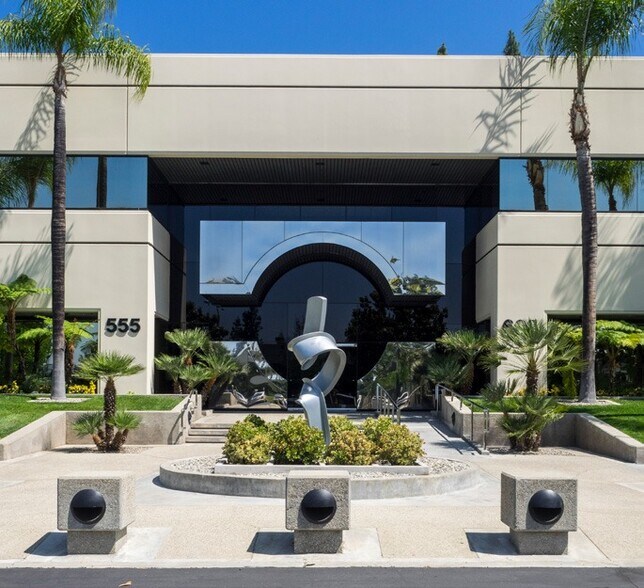 More Photos Of 555-605 E Huntington Dr, Monrovia Office For Lease